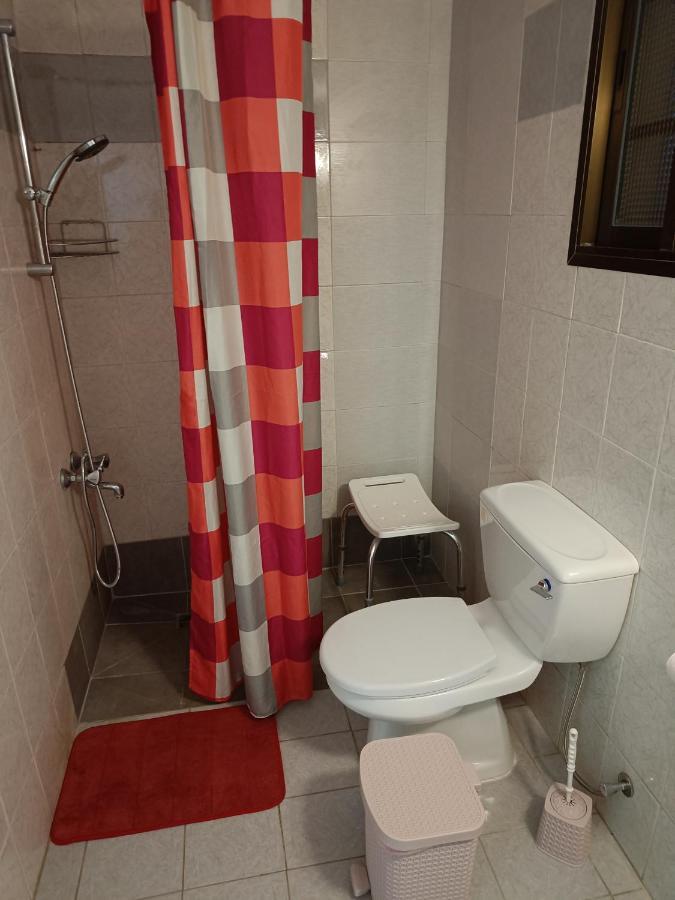 The Grapevine Guest House Пафос Экстерьер фото